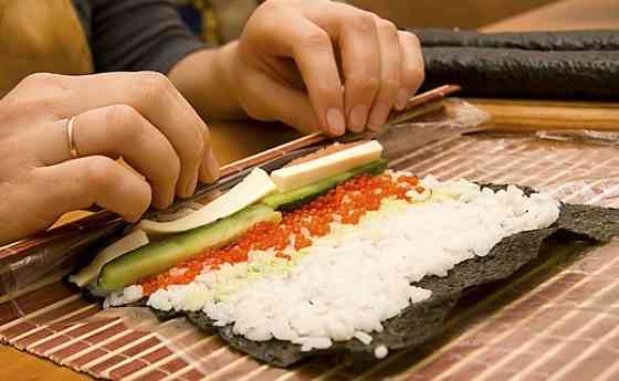 Робота в Польщі Sushi Master — креатив та розвиток у дружньому колективі Вінниця