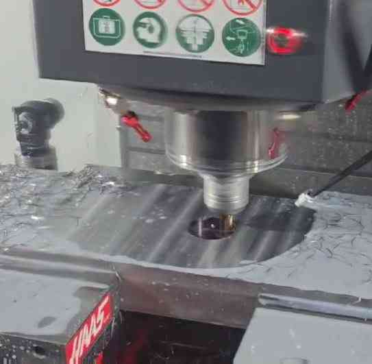 Механічна обробка деталей на верстатах з ЧПУ. Токарно-фрезерні роботи Ровно