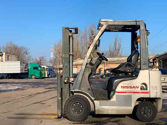 автонавантажувач Nissan, 2012 року. Модель: P1F1A15D. Номiнальна вантажопідйомність 1.5 тонни Львов