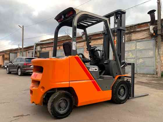 Дизельний автонавантажувач TCM (Nissan), 2022 року з бiчним зсувом Модель: FD20T5M Хмельницкий