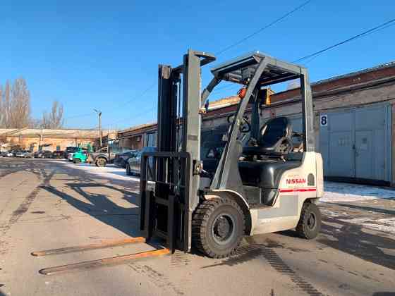 автонавантажувач Nissan, 2012 року. Модель: P1F1A15D. Номiнальна вантажопідйомність 1.5 тонни Львов