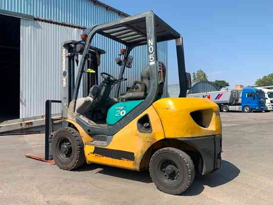 Вилковий автонавантажувач Komatsu на великих 12 колесах. Модель:FG20C-16 Умань