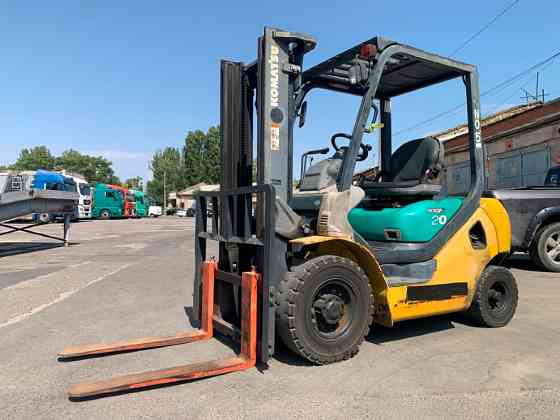 Вилковий автонавантажувач Komatsu на великих 12 колесах. Модель:FG20C-16 Умань