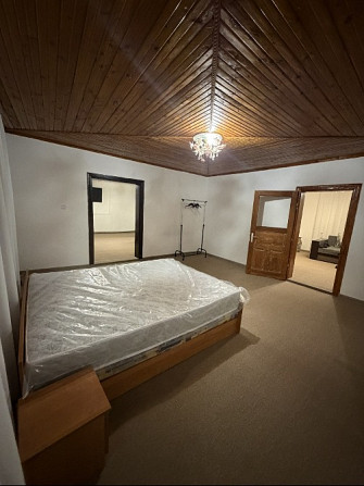 Триповерховий мансардний будинок в Яремче 240 м² Яремче - изображение 9