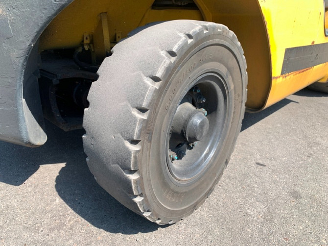 Вилковий автонавантажувач Komatsu на великих 12 колесах. Модель:FG20C-16 Умань - изображение 9