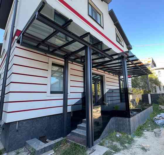 Навес над входом, навес над машиной, навес над двором - любые размеры и конструкция, с установкой Київ