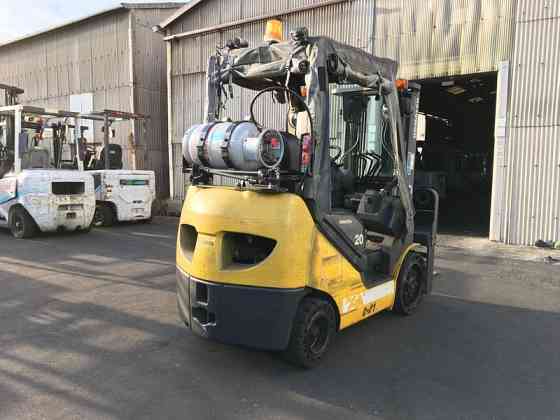 Вилочний автонавантажувач Komatsu, компакт з кабіною та позиціонером для кожної вили. Модель: FG20NT Винница