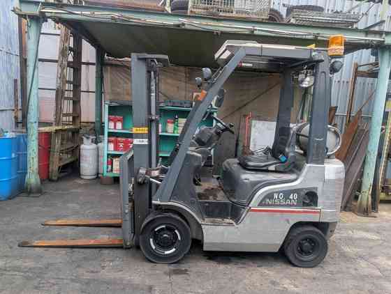 Газо-бензиновий навантажувач Nissan 2008 року випуску, модель P1F1A15D Ивано-Франковск