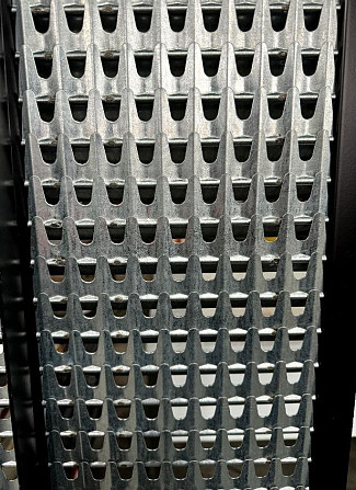 Ремонт решетного стану зернозбиральних комбайнів Рівне - зображення 7