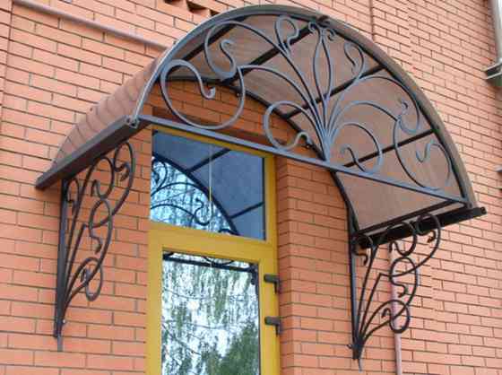 Навес над входом, навес над машиной, навес над двором - любые размеры и конструкция, с установкой Київ