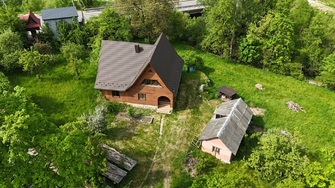 Триповерховий мансардний будинок в Яремче 240 м² Яремче - изображение 1