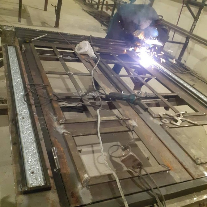 Металлические ворота в Кривом Роге Кривий Ріг - зображення 5