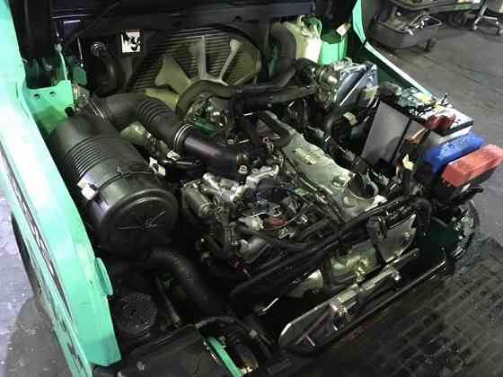 Газово-бензиновий навантажувач Mitsubishi KFGE15P-TP з кареткою бічного зміщення. 2022 року випуску Винница