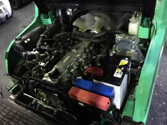 Газово-бензиновий навантажувач Mitsubishi KFGE15P-TP з кареткою бічного зміщення. 2022 року випуску Винница