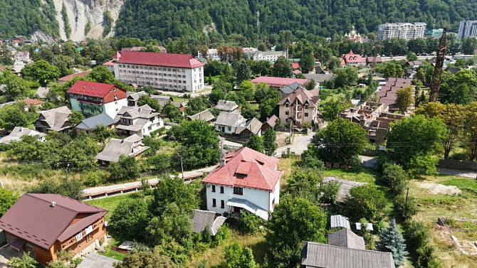 Котедж в центрі Яремче 240 м2 Яремче - изображение 3