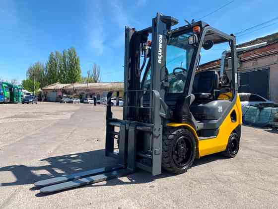 Вилочний автонавантажувач Komatsu, компакт з кабіною та позиціонером для кожної вили. Модель: FG20NT Винница