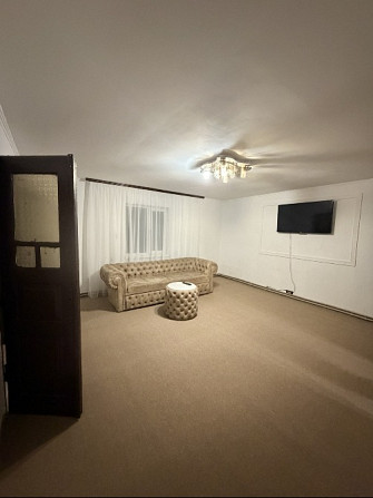 Триповерховий мансардний будинок в Яремче 240 м² Яремче - изображение 7