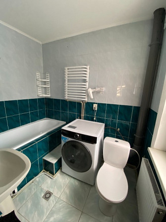 Триповерховий мансардний будинок в Яремче 240 м² Яремче - изображение 12